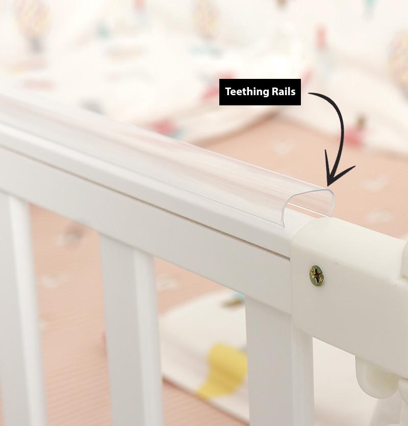 newborn bed has safe teething rails