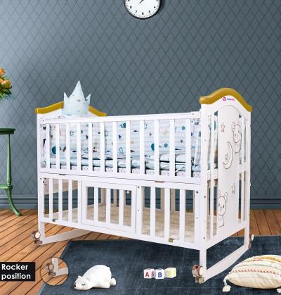 convertible crib bed white to give perfect comfort to the baby